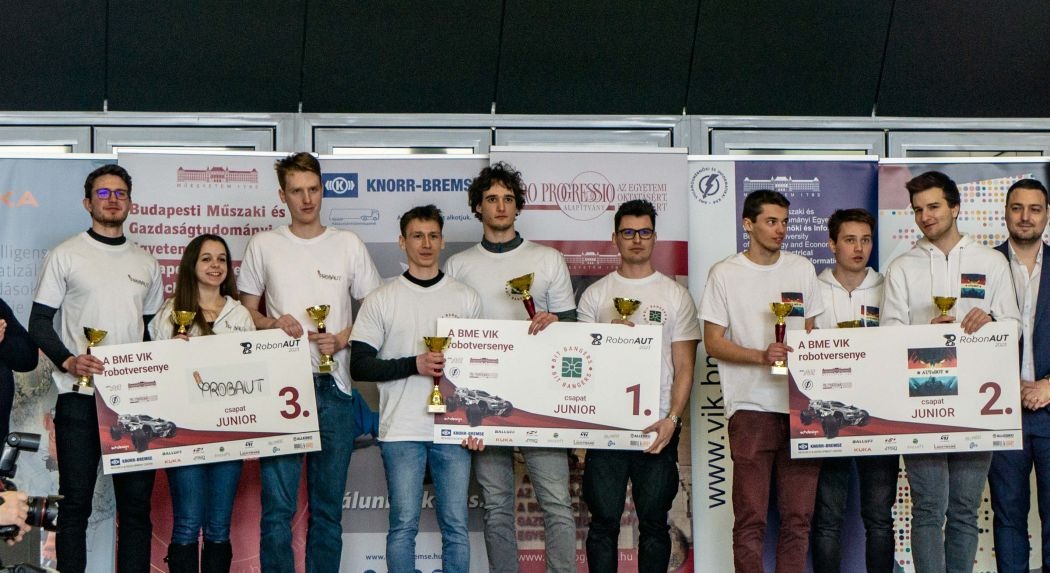 Robotautóversenyt rendeztek a Műegyetemen